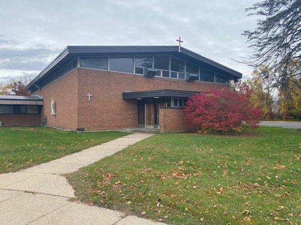 45 MacArthur Dr, Schenectady, NY 12302